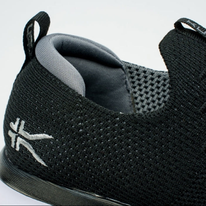 Men's KURU ATOM Slip-On, Jet Black/Slate Gray
