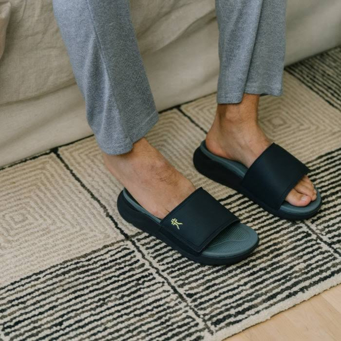 Men's KURU MOMENT, Jet Black/Storm Gray